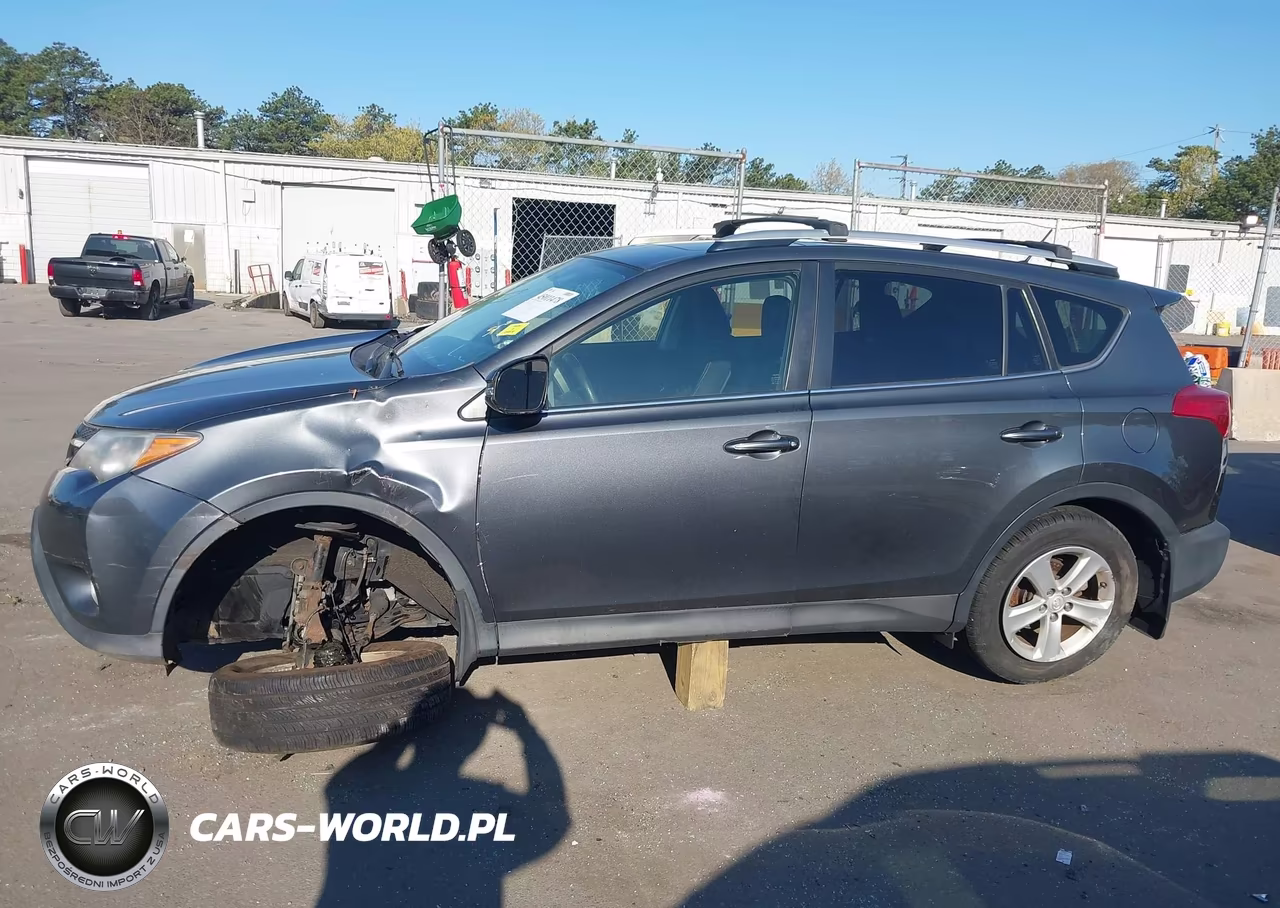 2013 Toyota Rav4 Xle VIN:JTMRFREV9DD044009 - 14