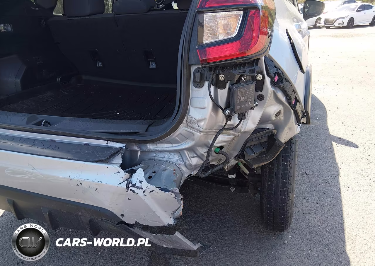 2024 Subaru Crosstrek Premium VIN:JF2GUADC3R8895934 - 6