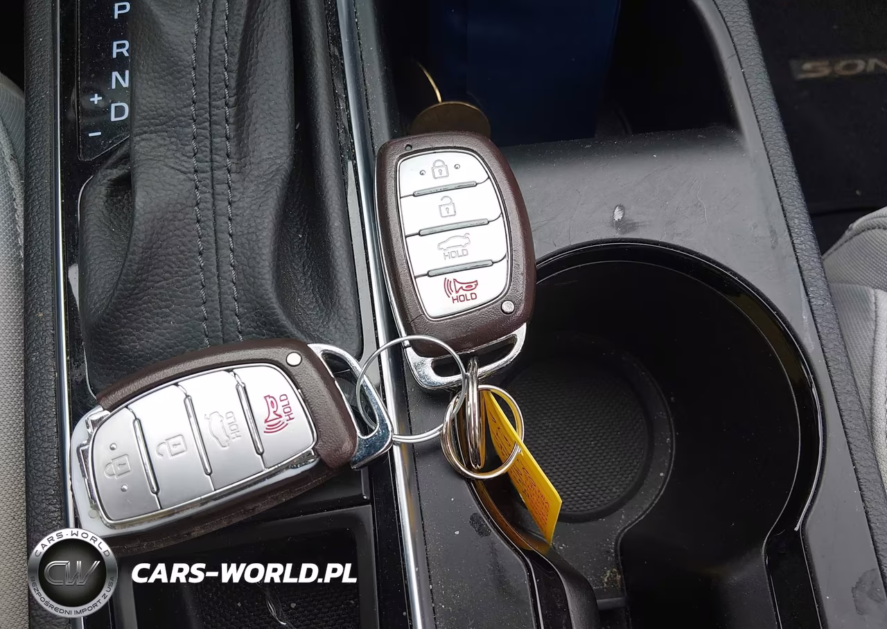 2016 Hyundai Sonata Hybrid Se VIN:KMHE24L1XGA025676 - 11