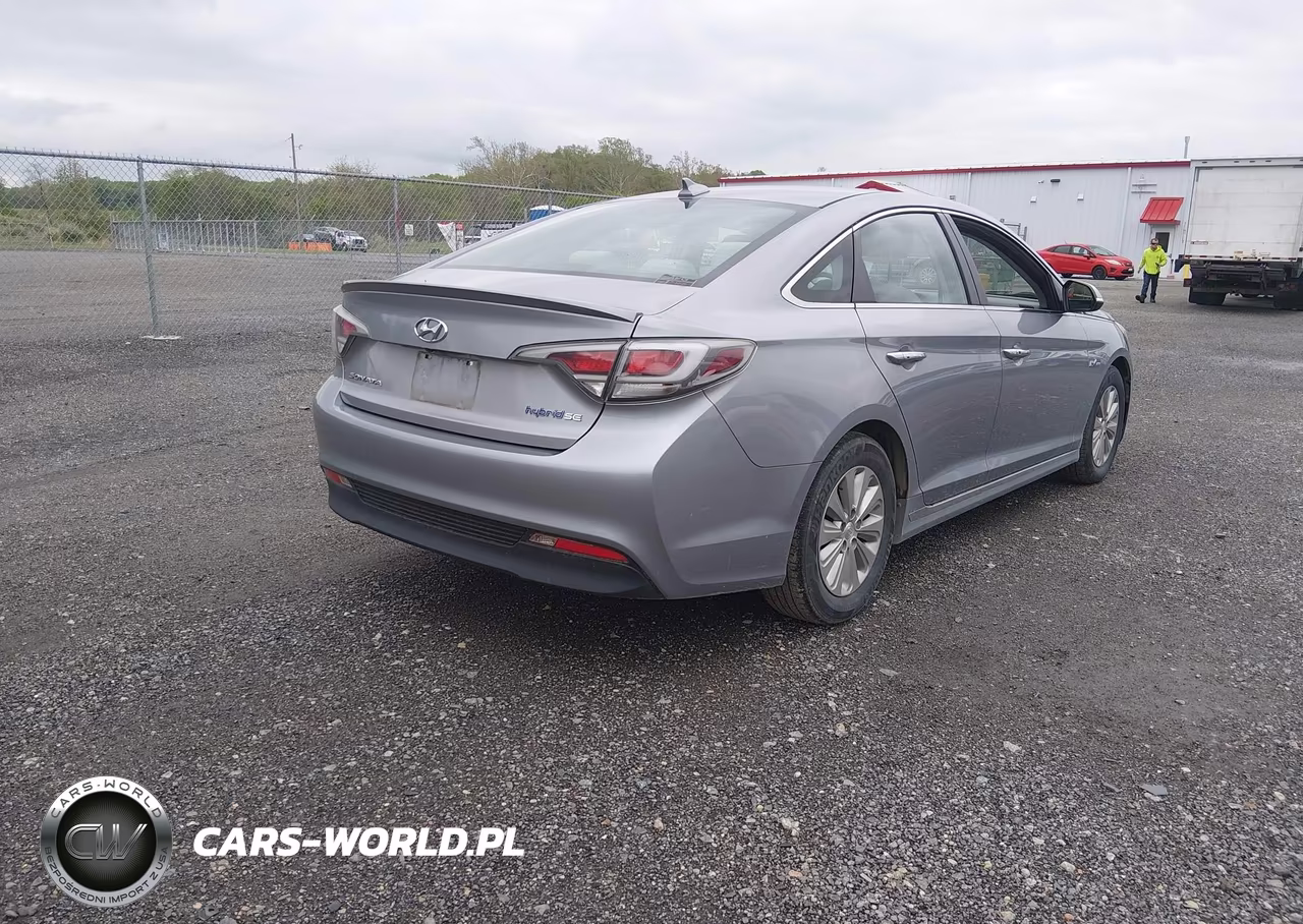2016 Hyundai Sonata Hybrid Se VIN:KMHE24L1XGA025676 - 4