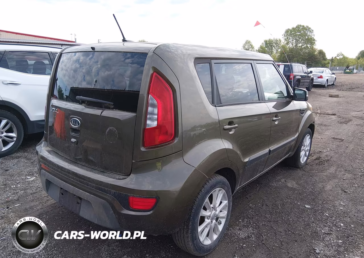 2012 Kia Soul + VIN:KNDJT2A61C7393027 - 4