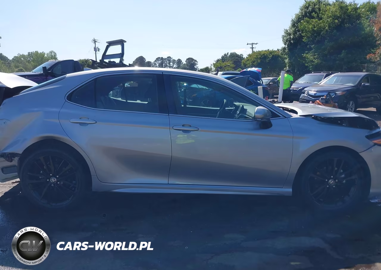 2023 Toyota Camry Xse Hybrid VIN:4T1K31AK4PU056611 - 13