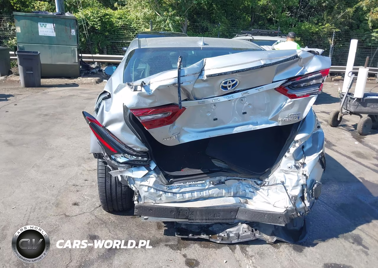 2023 Toyota Camry Xse Hybrid VIN:4T1K31AK4PU056611 - 17
