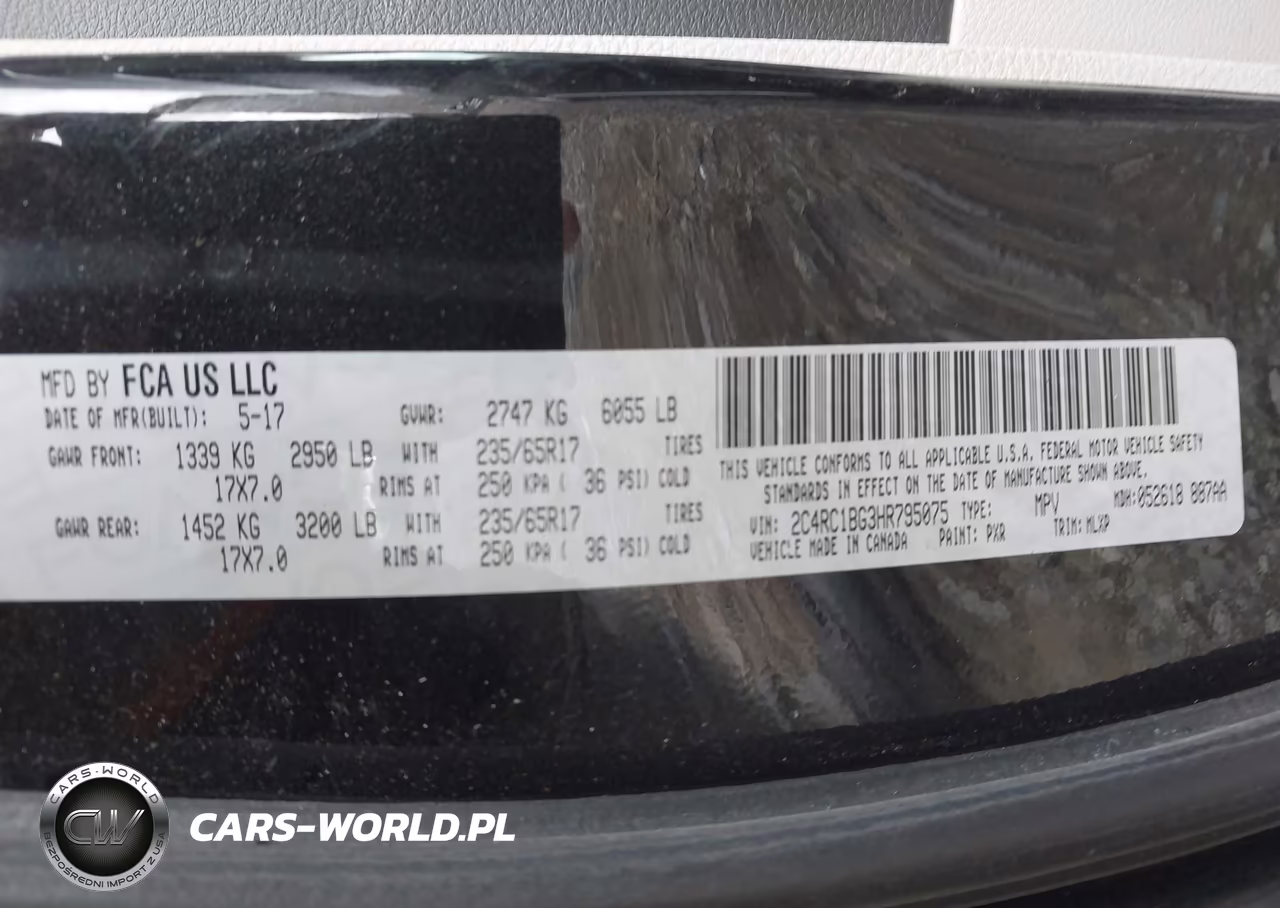 2017 Chrysler Pacifica Touring-L VIN:2C4RC1BG3HR795075 - 9