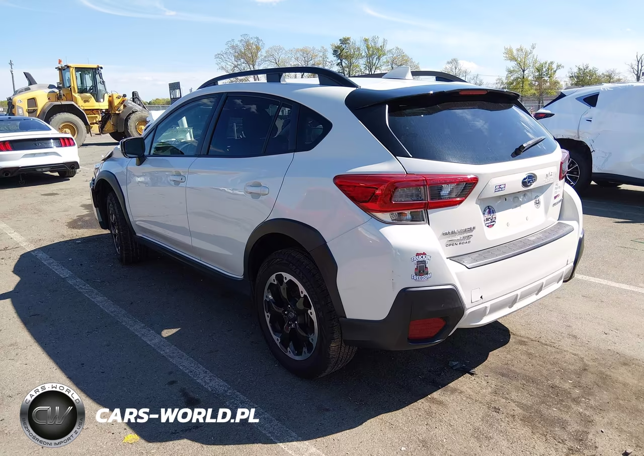2021 Subaru Crosstrek Premium VIN:JF2GTAPC3M8303827 - 3