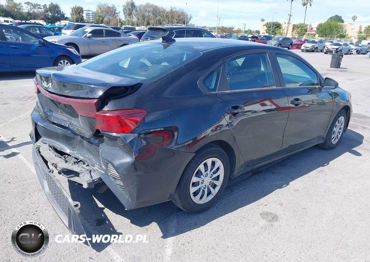 2024 Kia Forte Lx VIN:3KPF24AD6RE766901 - 4