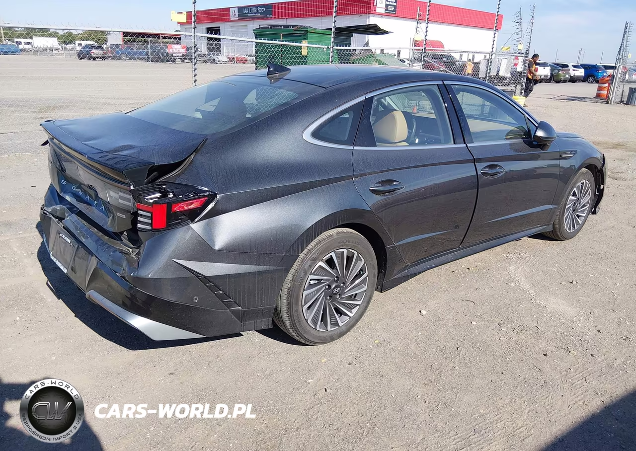 2024 Hyundai Sonata Hybrid Limited VIN:KMHL54JJ5RA101261 - 4