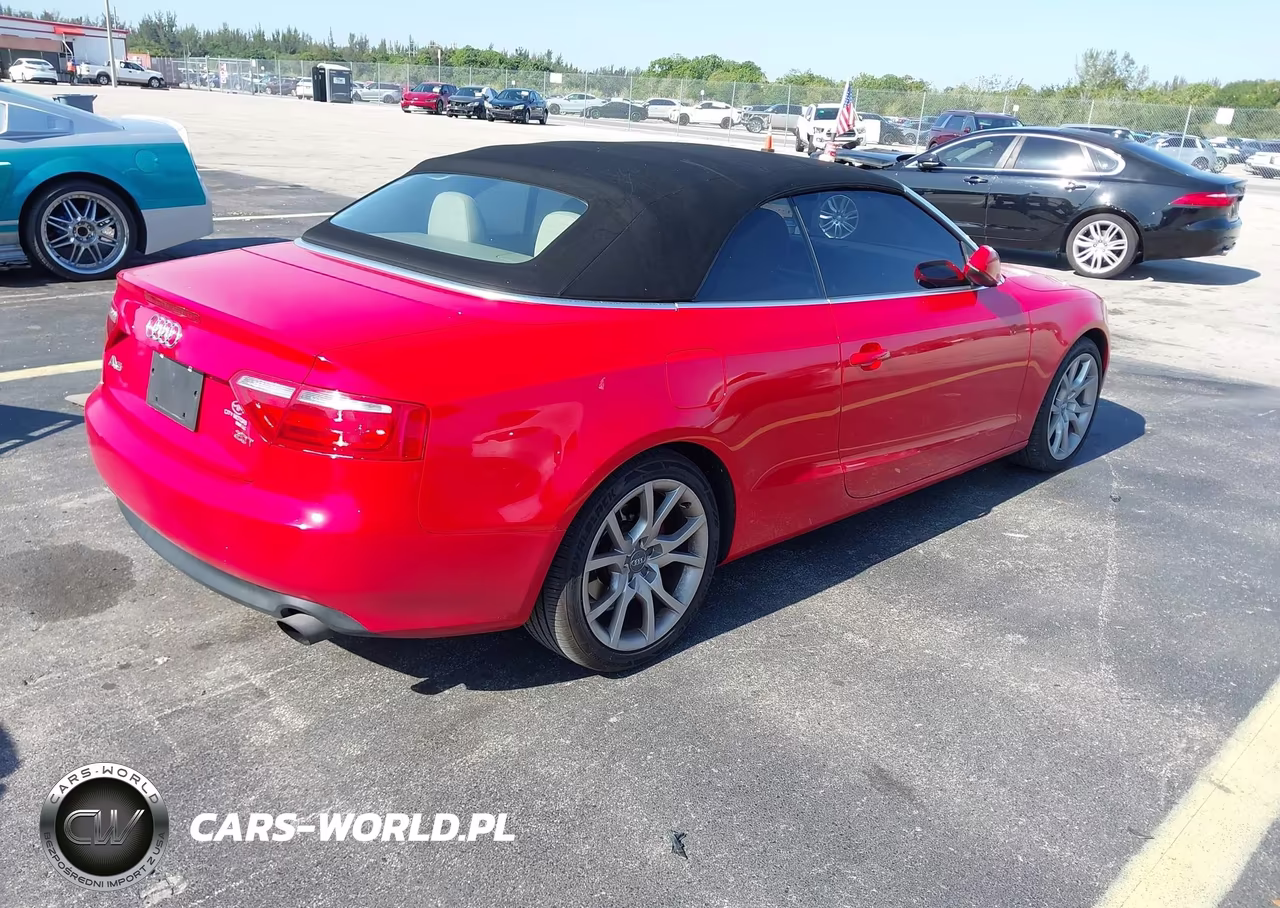 2010 Audi A5 2.0T Premium VIN:WAUAFAFH9AN012087 - 4