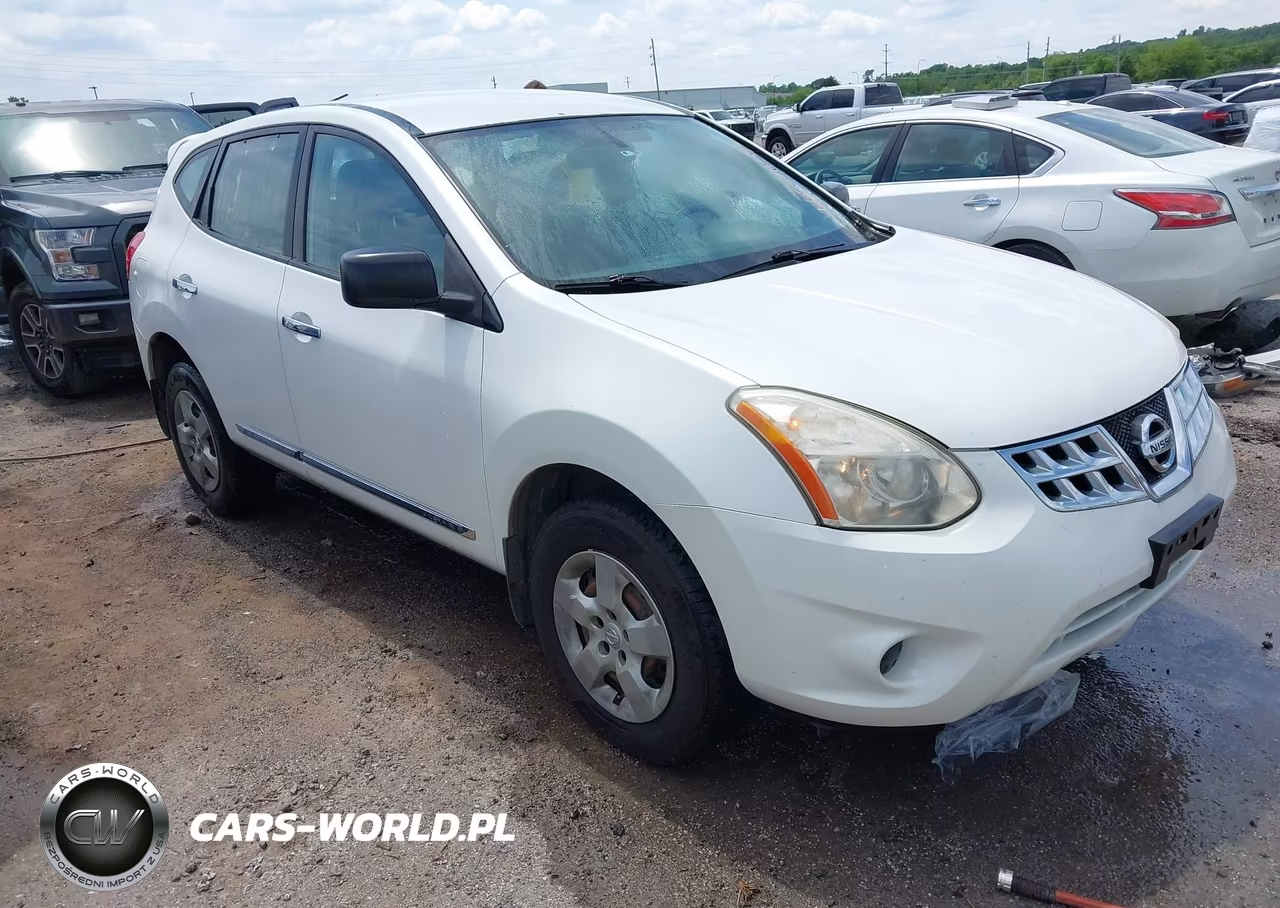 2013 Nissan Rogue S – zdjęcie 1 z 17