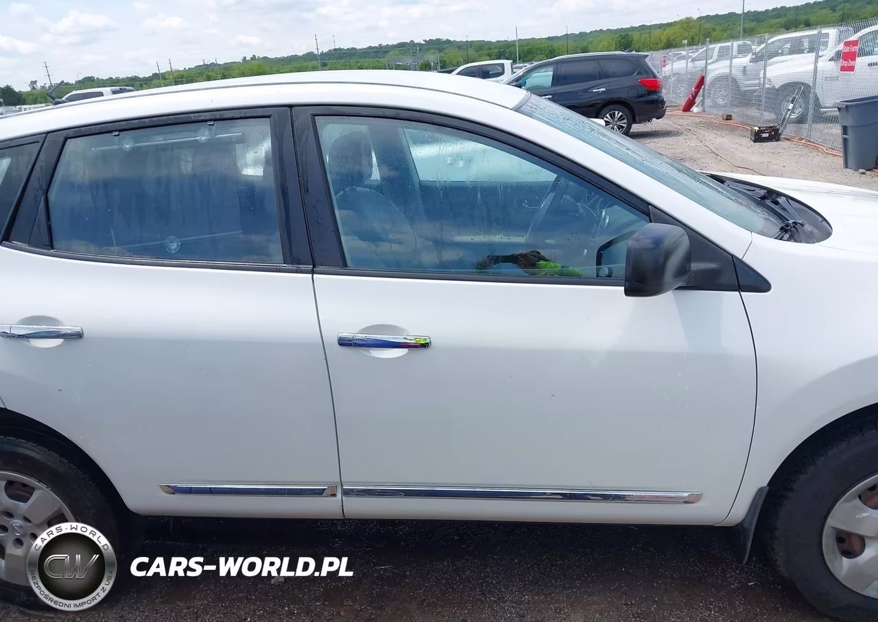 2013 Nissan Rogue S VIN:JN8AS5MT0DW517600 - 13