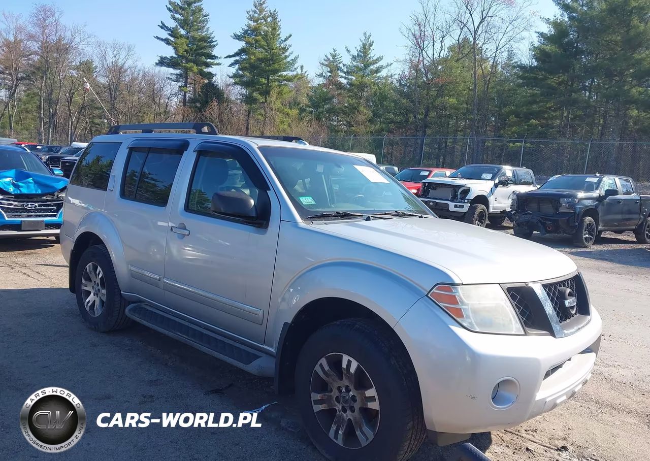 2011 Nissan Pathfinder Silver