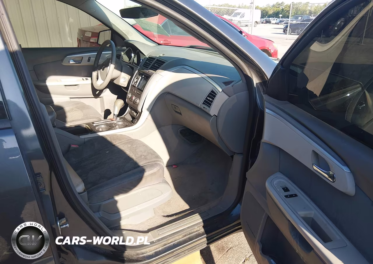 2012 Chevrolet Traverse Ls VIN:1GNKREED5CJ403422 - 5