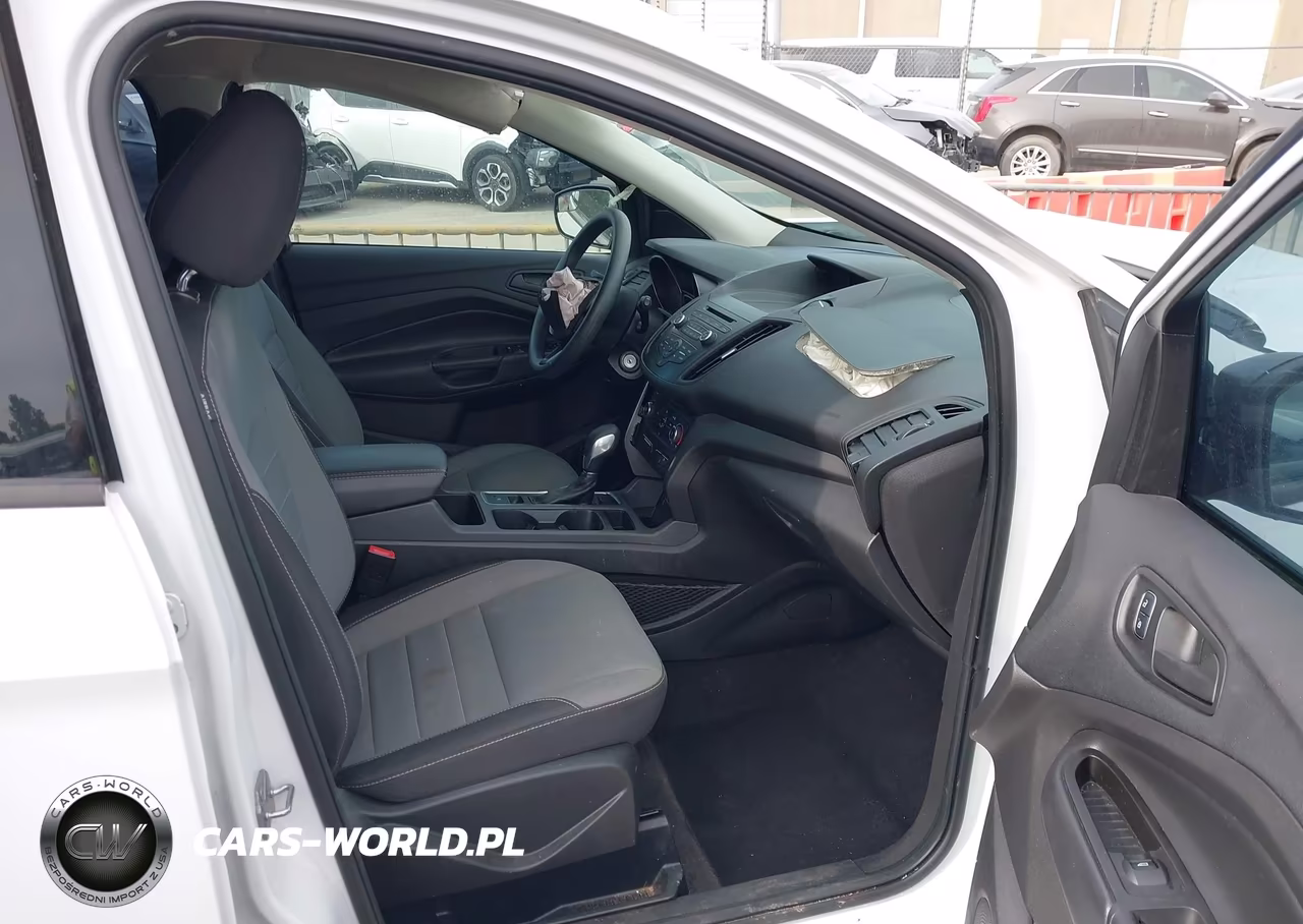 2017 Ford Escape S VIN:1FMCU0F70HUE64654 - 5
