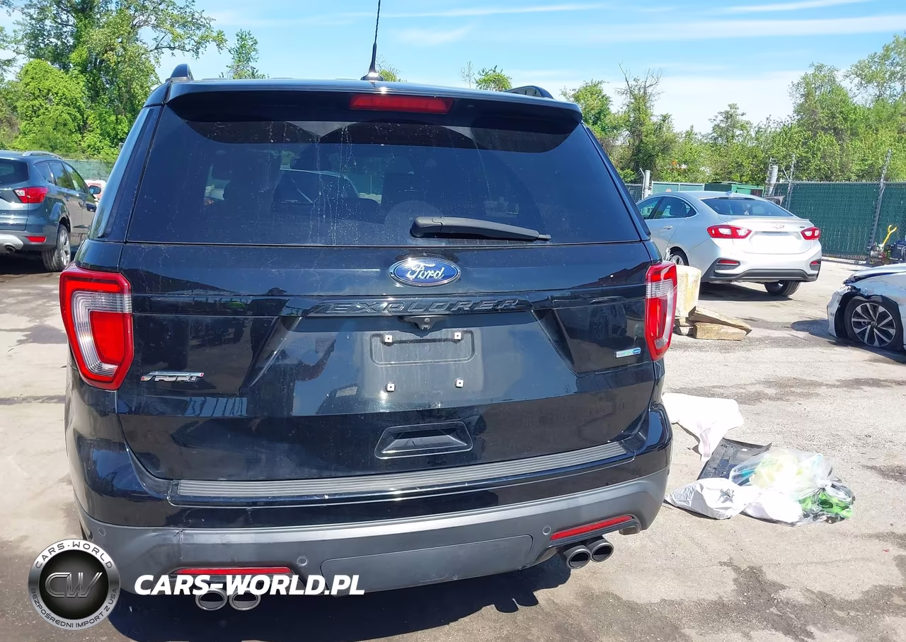 2018 Ford Explorer Sport VIN:1FM5K8GT7JGB05153 - 17