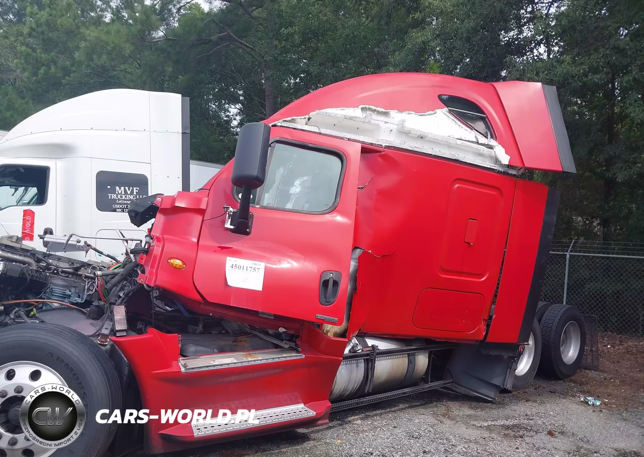 2014 Freightliner Cascadia 125 VIN:3AKJGLD52ESFP5715 - 13