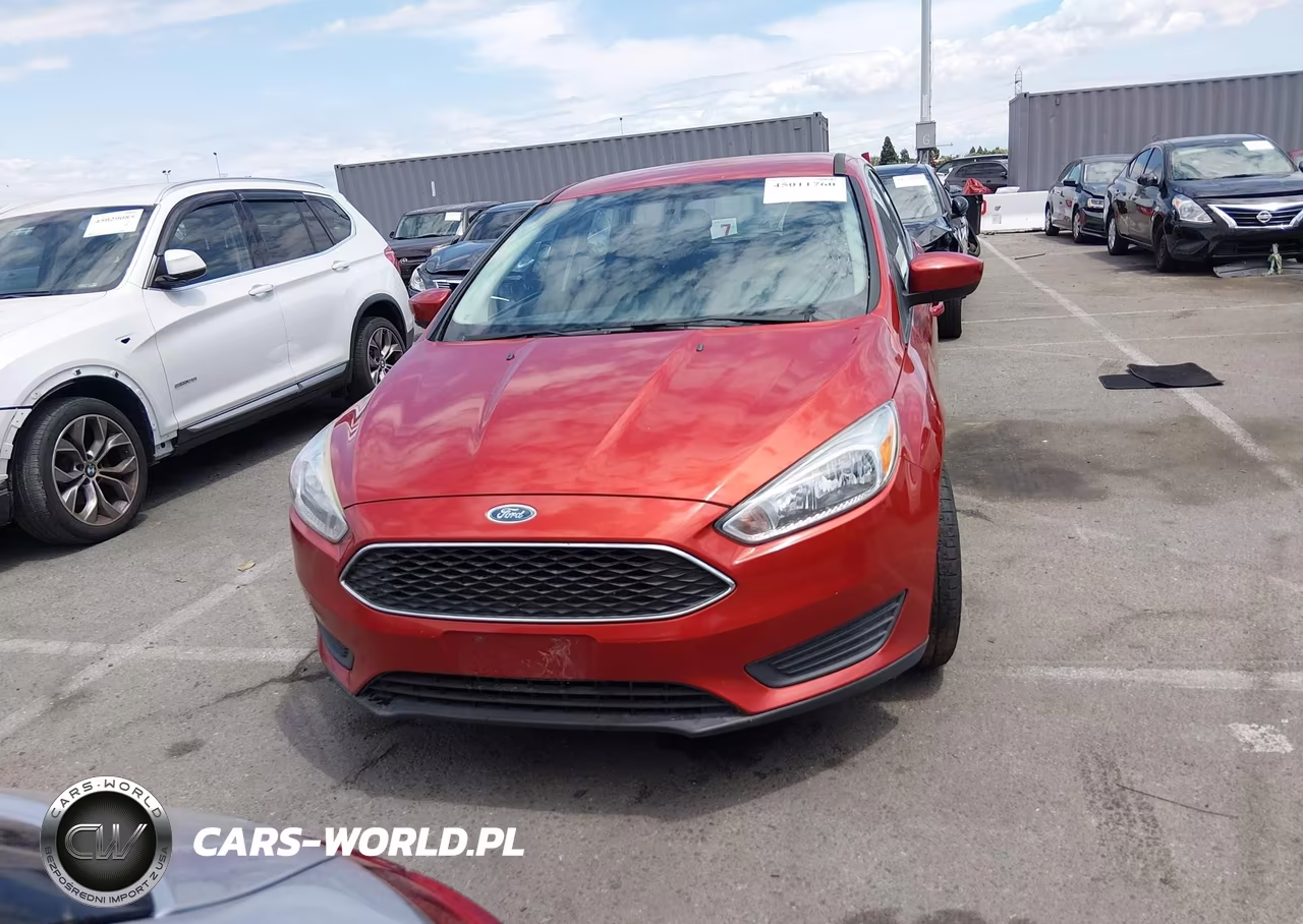 2018 Ford Focus Se VIN:1FADP3K27JL278526 - 12