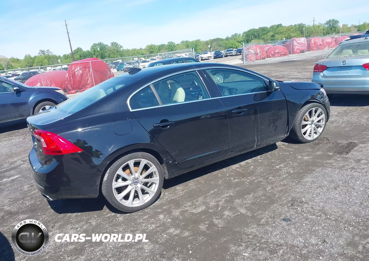2018 Volvo S60 Inscription T5 Platinum VIN:LYV402TM8JB169909 - 4