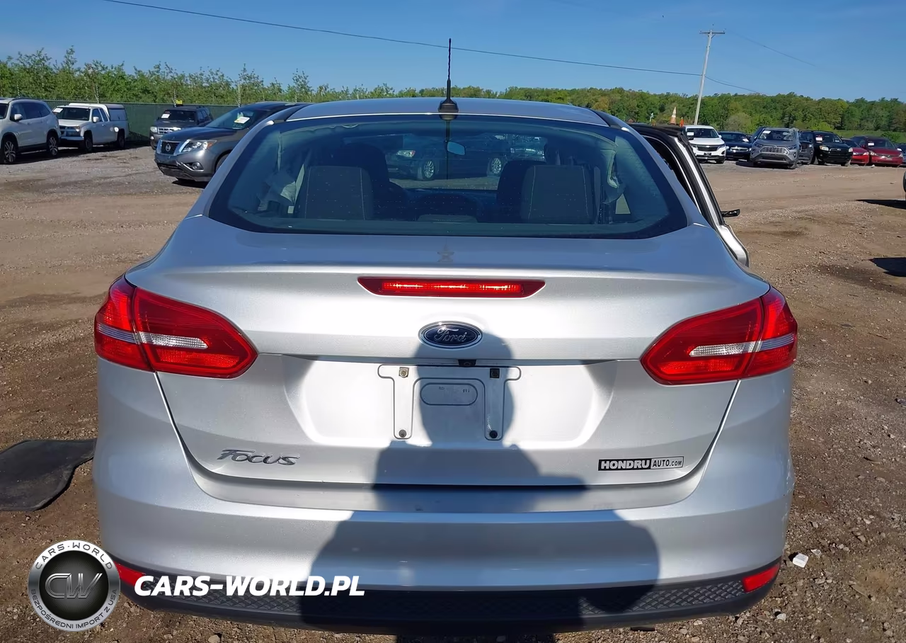 2018 Ford Focus S VIN:1FADP3E28JL298683 - 16