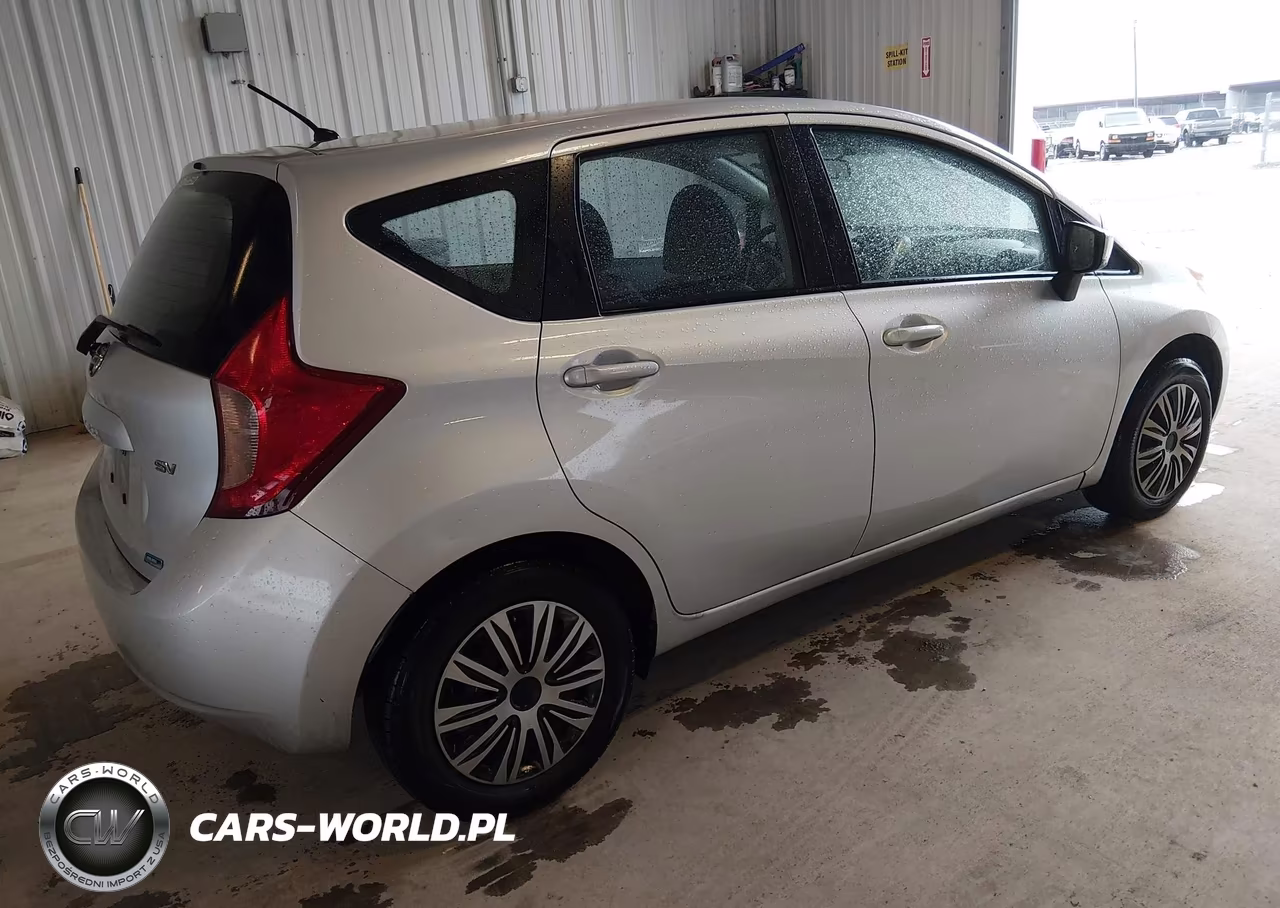 2015 Nissan Versa Note S (Sr)-S Plus-Sl-Sr-Sv VIN:3N1CE2CP0FL440026 - 4