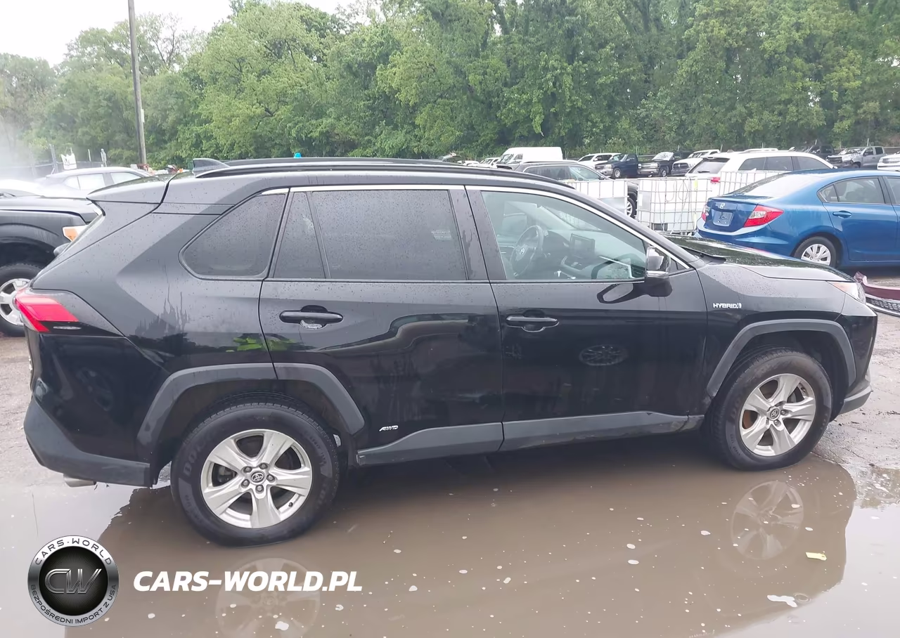 2021 Toyota Rav4 Hybrid Xle VIN:2T3R6RFV9MW015756 - 13