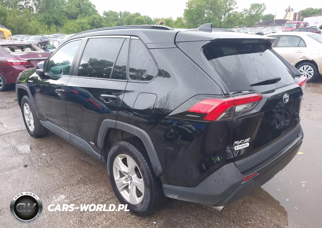 2021 Toyota Rav4 Hybrid Xle VIN:2T3R6RFV9MW015756 - 3