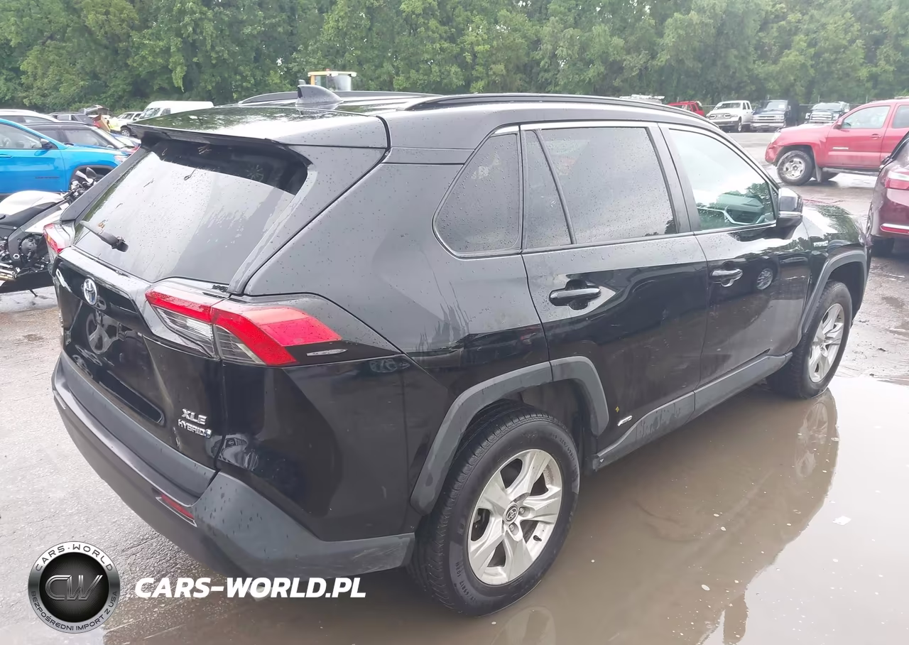 2021 Toyota Rav4 Hybrid Xle VIN:2T3R6RFV9MW015756 - 4