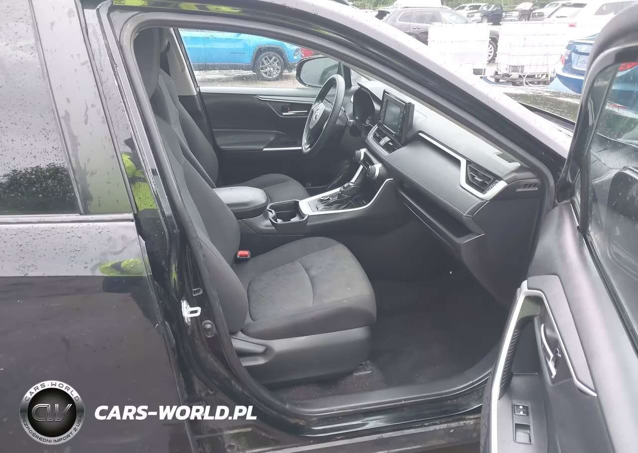 2021 Toyota Rav4 Hybrid Xle VIN:2T3R6RFV9MW015756 - 5