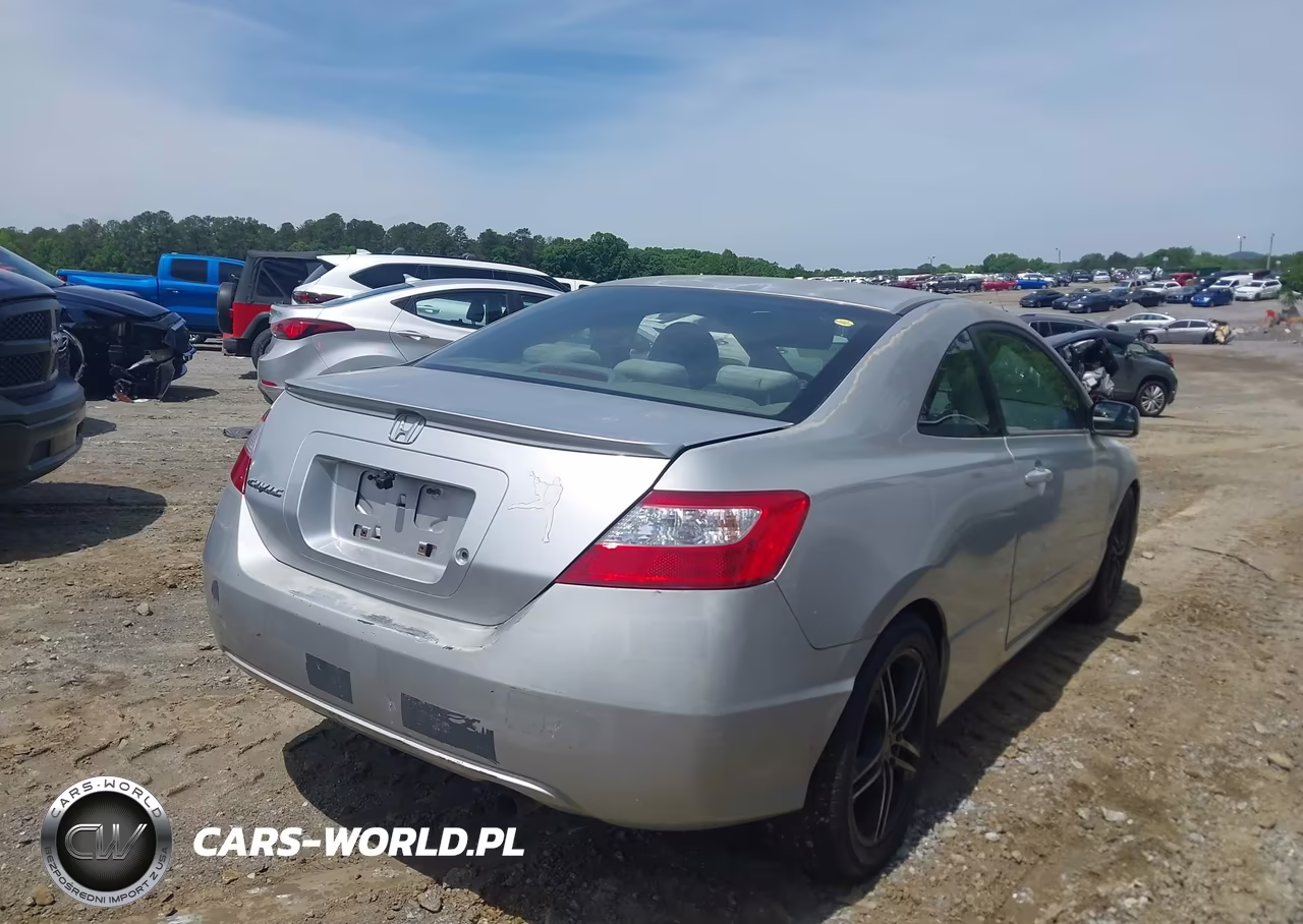 2007 Honda Civic Lx VIN:2HGFG12677H505361 - 4