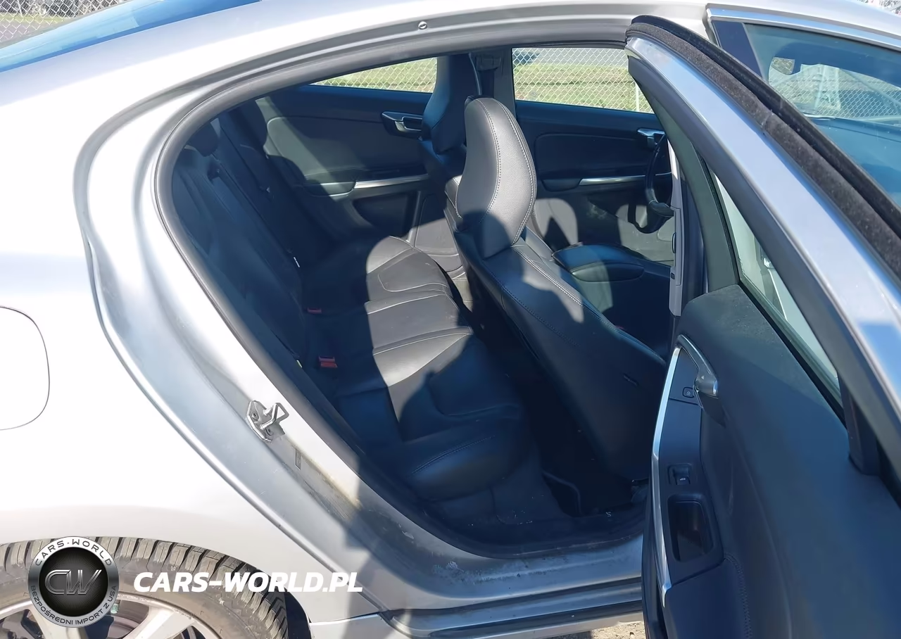 2016 Volvo S60 T5 Drive-E Premier VIN:YV126MFK7G2392264 - 8