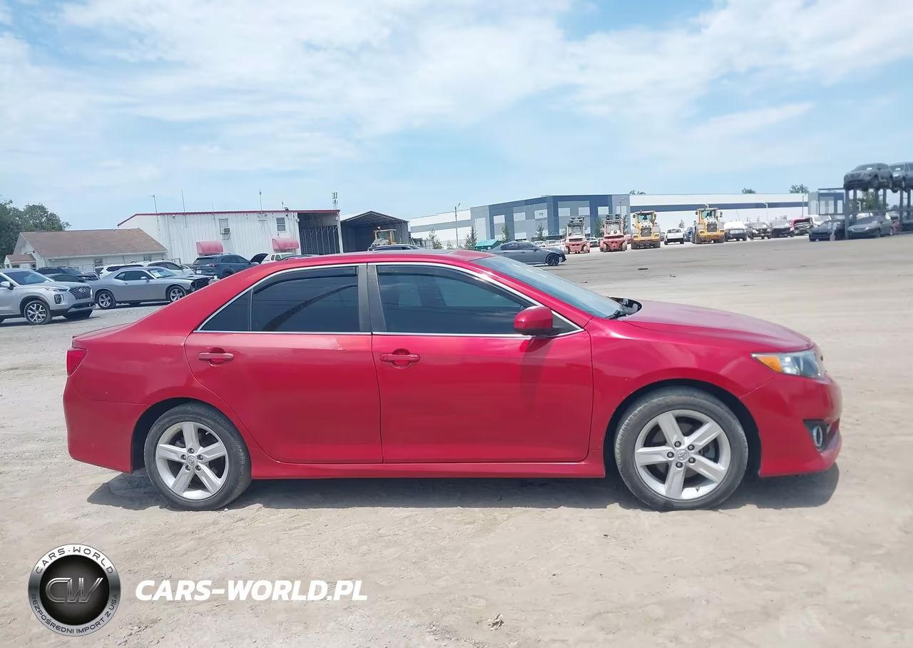 2014 Toyota Camry Se VIN:4T1BF1FK6EU804885 - 13