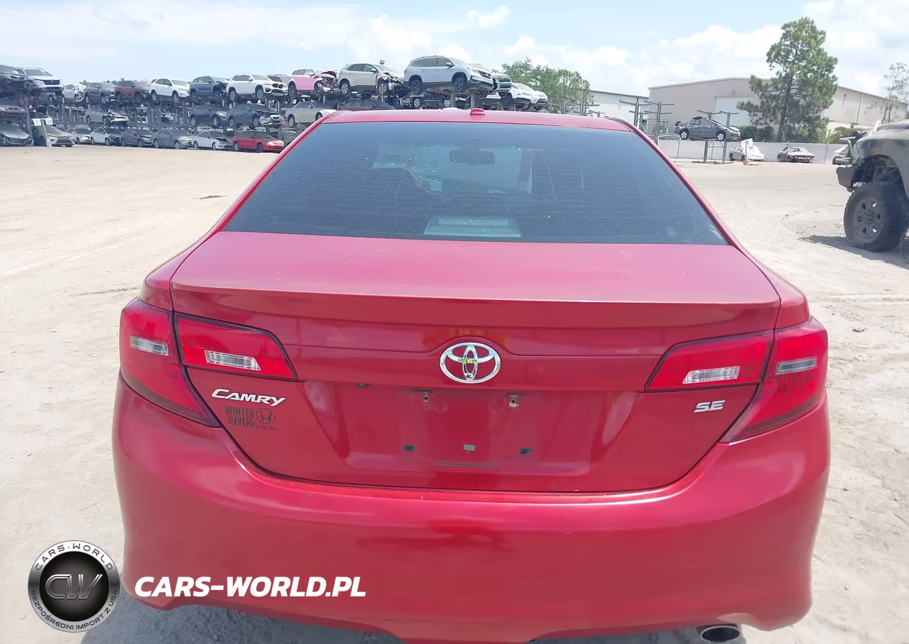 2014 Toyota Camry Se VIN:4T1BF1FK6EU804885 - 16