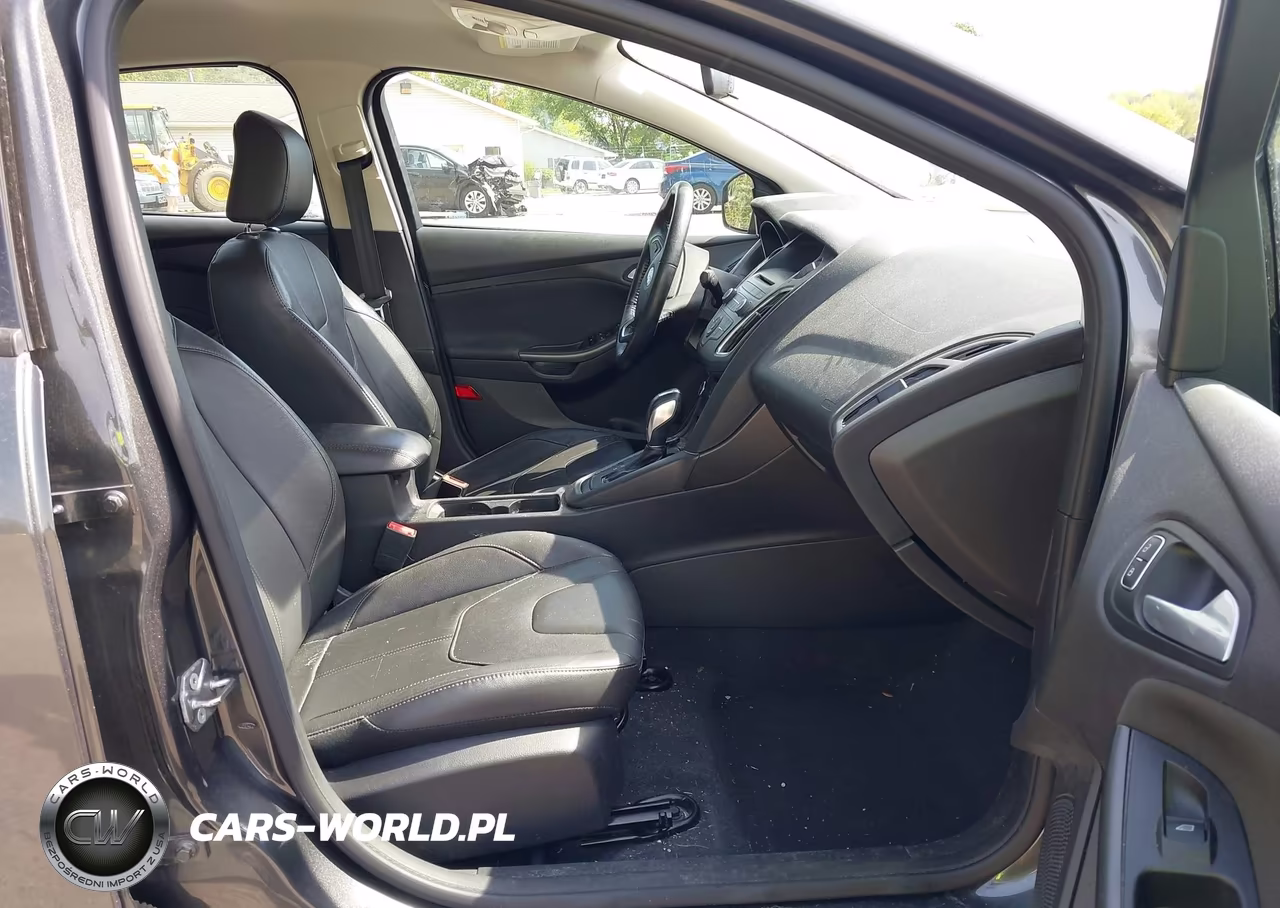 2015 Ford Focus Se VIN:1FADP3F24FL200903 - 5