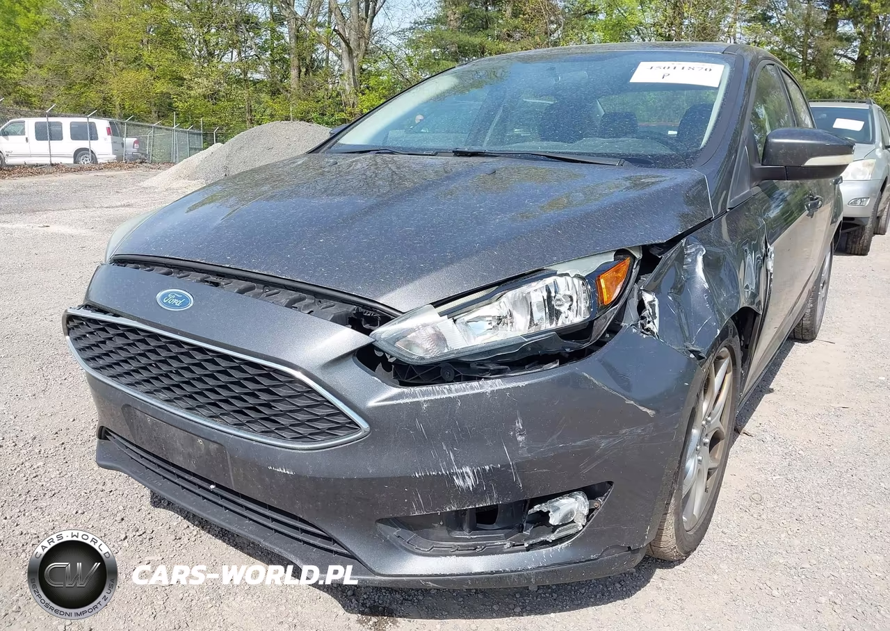 2015 Ford Focus Se VIN:1FADP3F24FL200903 - 6