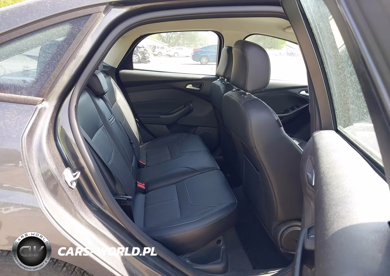 2015 Ford Focus Se VIN:1FADP3F24FL200903 - 8