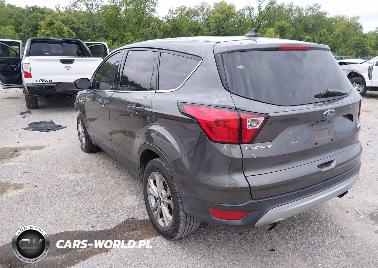 2019 Ford Escape Se VIN:1FMCU0GD1KUA29895 - 3