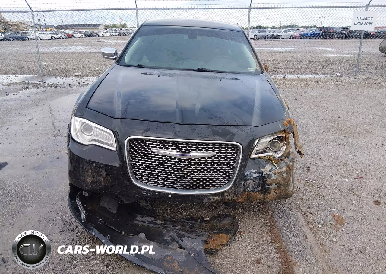 2019 Chrysler 300 Touring VIN:2C3CCAAG6KH740807 - 12