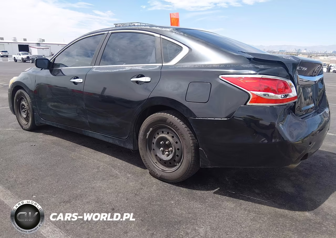 2015 Nissan Altima 2.5 S VIN:1N4AL3AP8FN301934 - 3