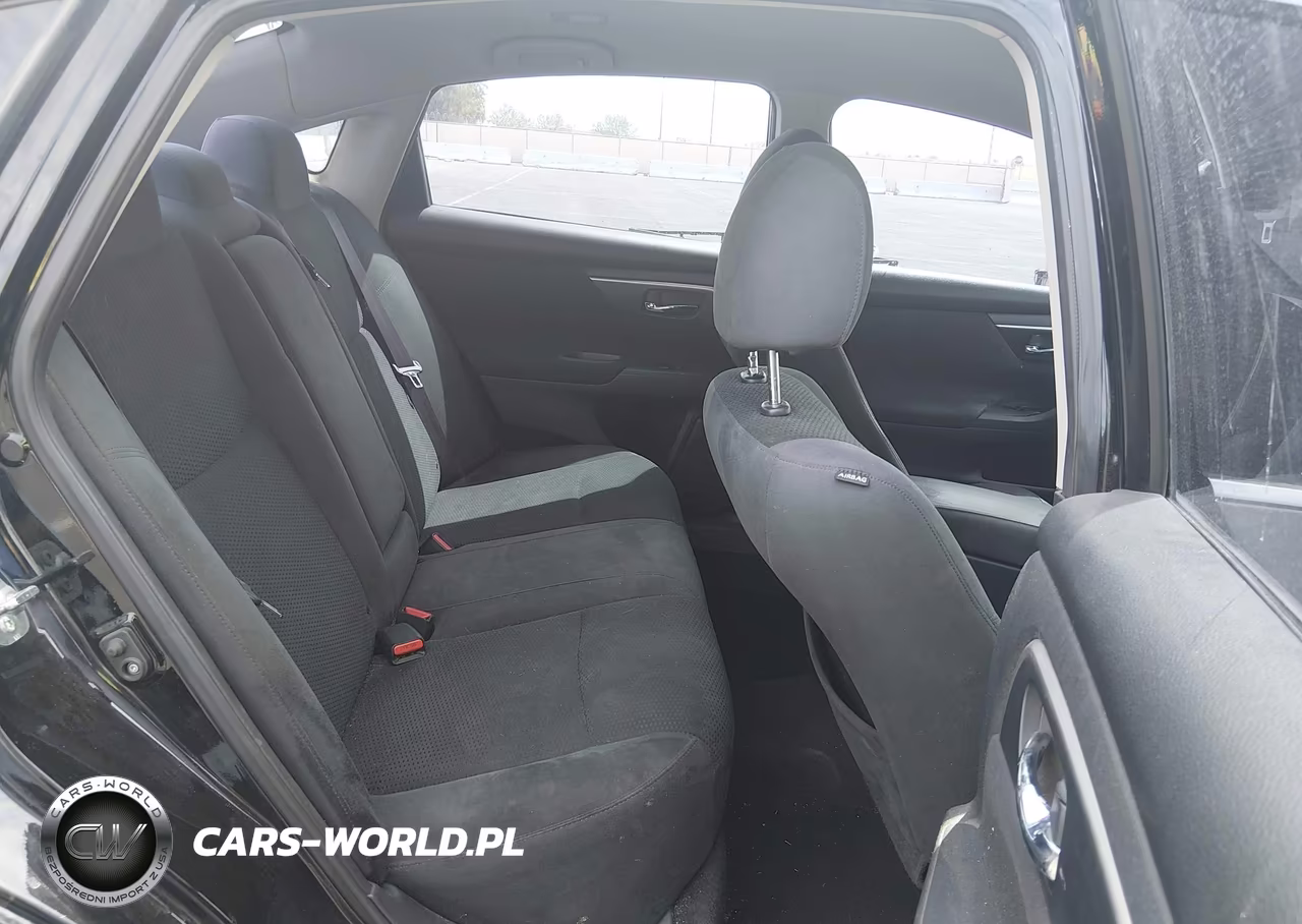 2015 Nissan Altima 2.5 S VIN:1N4AL3AP8FN301934 - 8