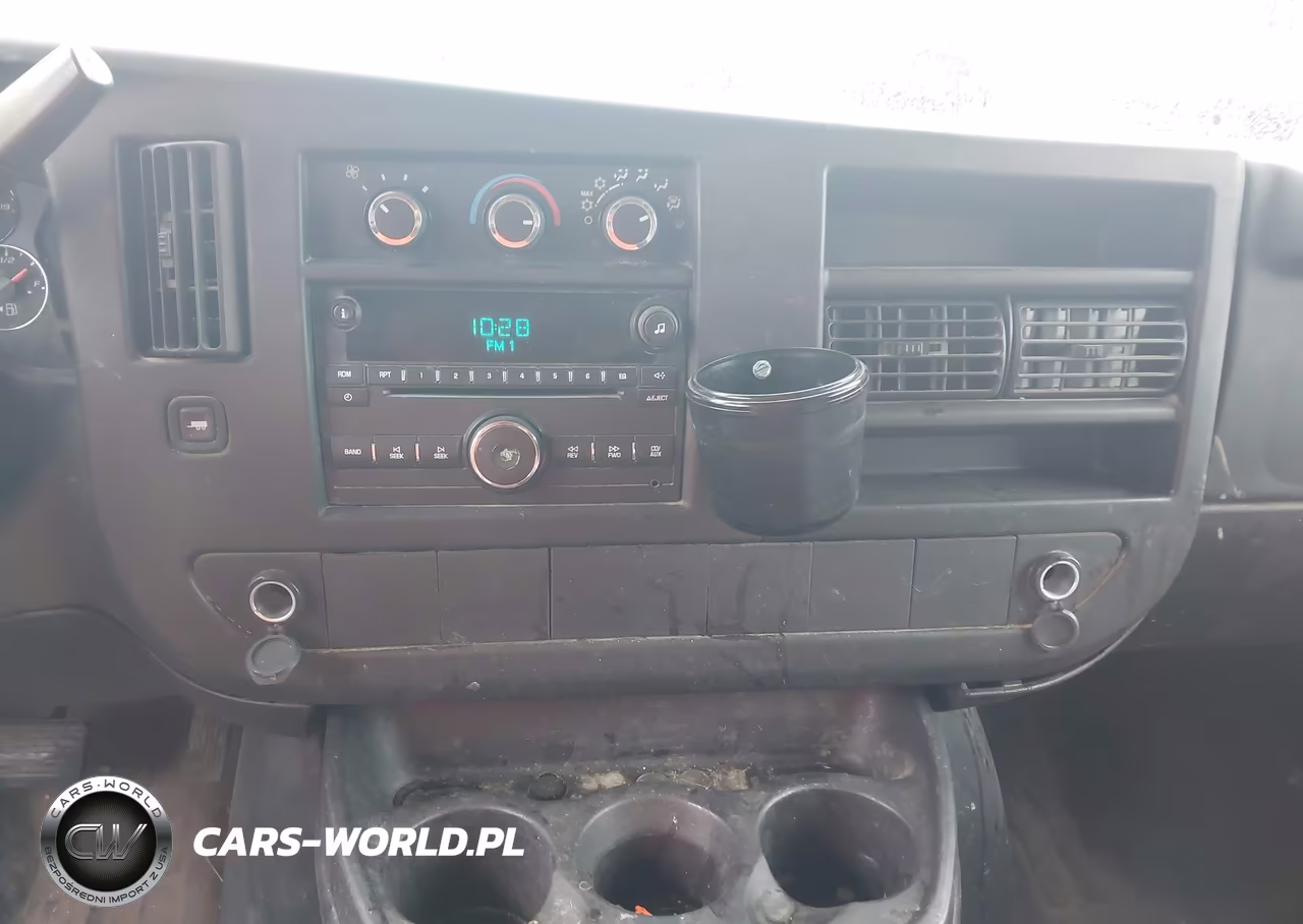2012 GMC Savana Cutaway Work Van VIN:1GD072BG2C1134665 - 13