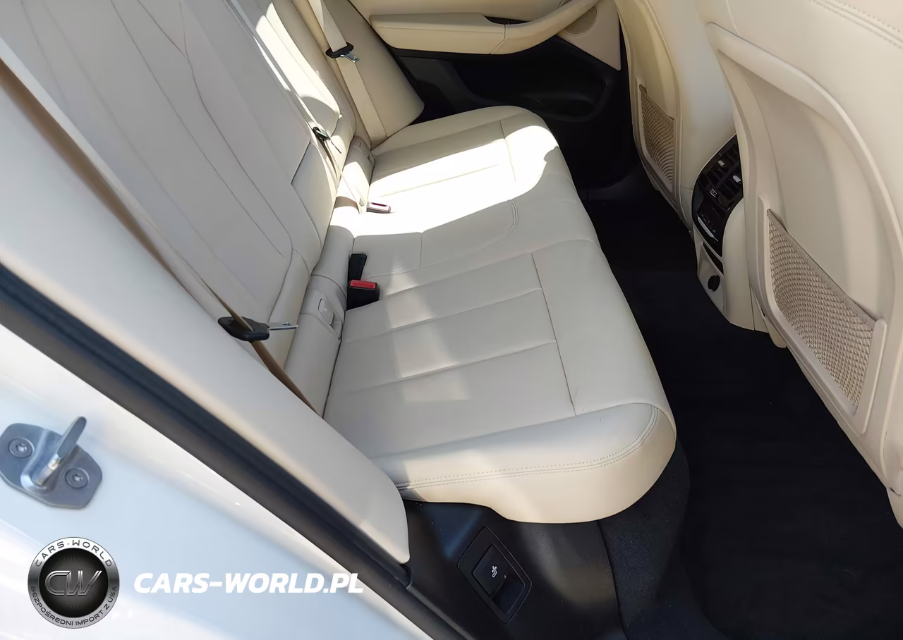 2019 BMW X3 xDrive30I VIN:5UXTR9C52KLR08254 - 8