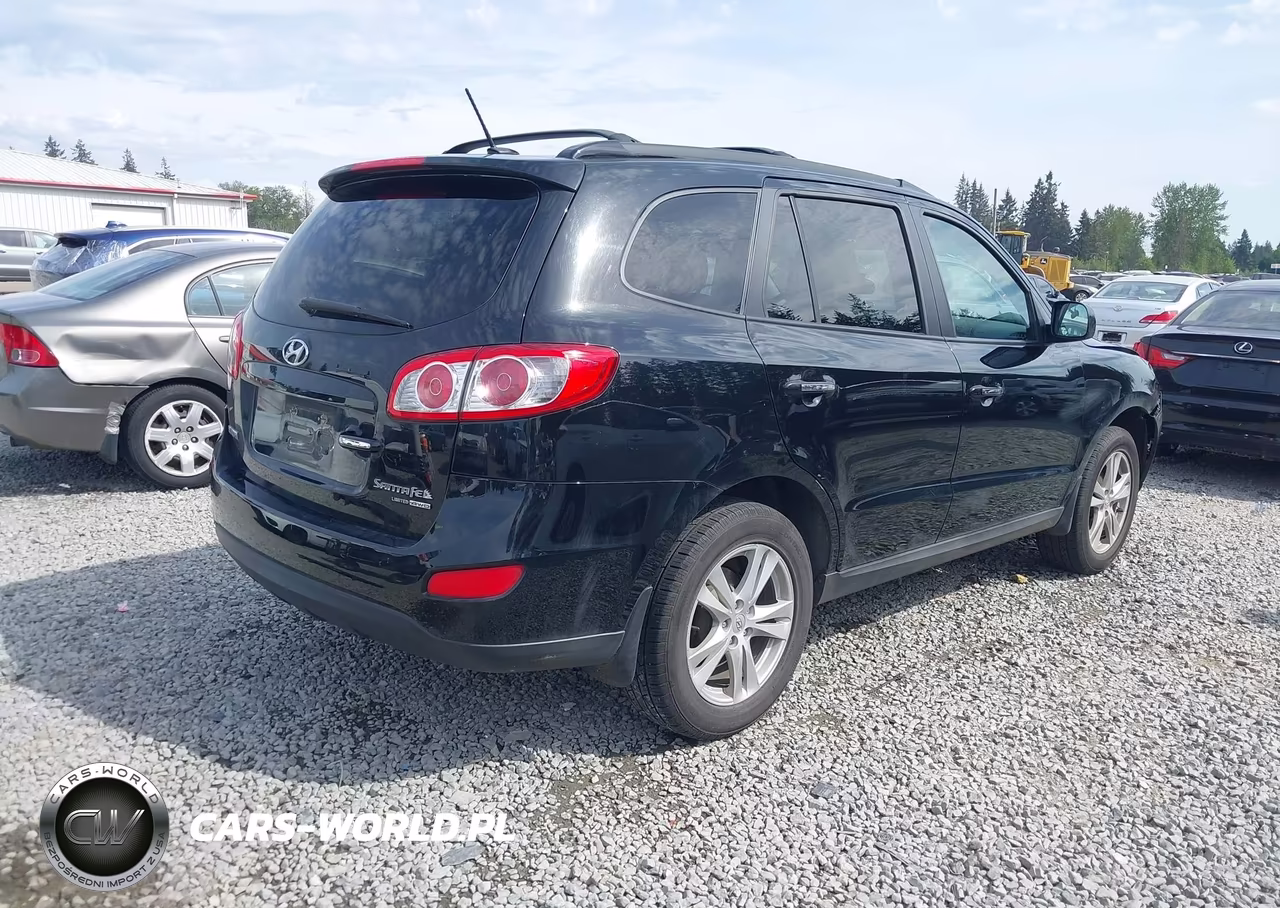 2011 Hyundai Santa Fe Limited V6 VIN:5XYZKDAG2BG007548 - 4