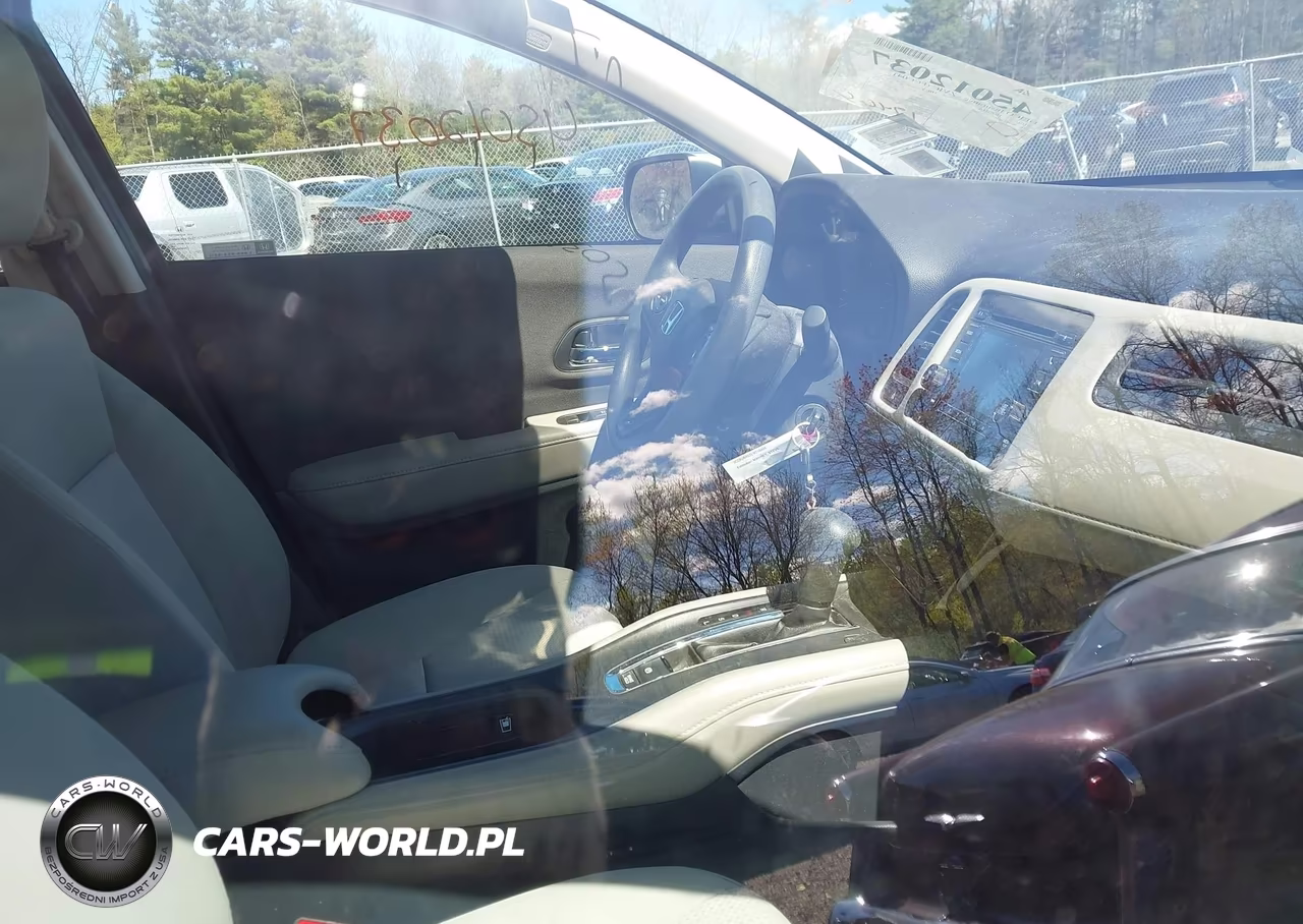 2020 Honda Hr-V Awd Lx VIN:3CZRU6H32LM715600 - 5