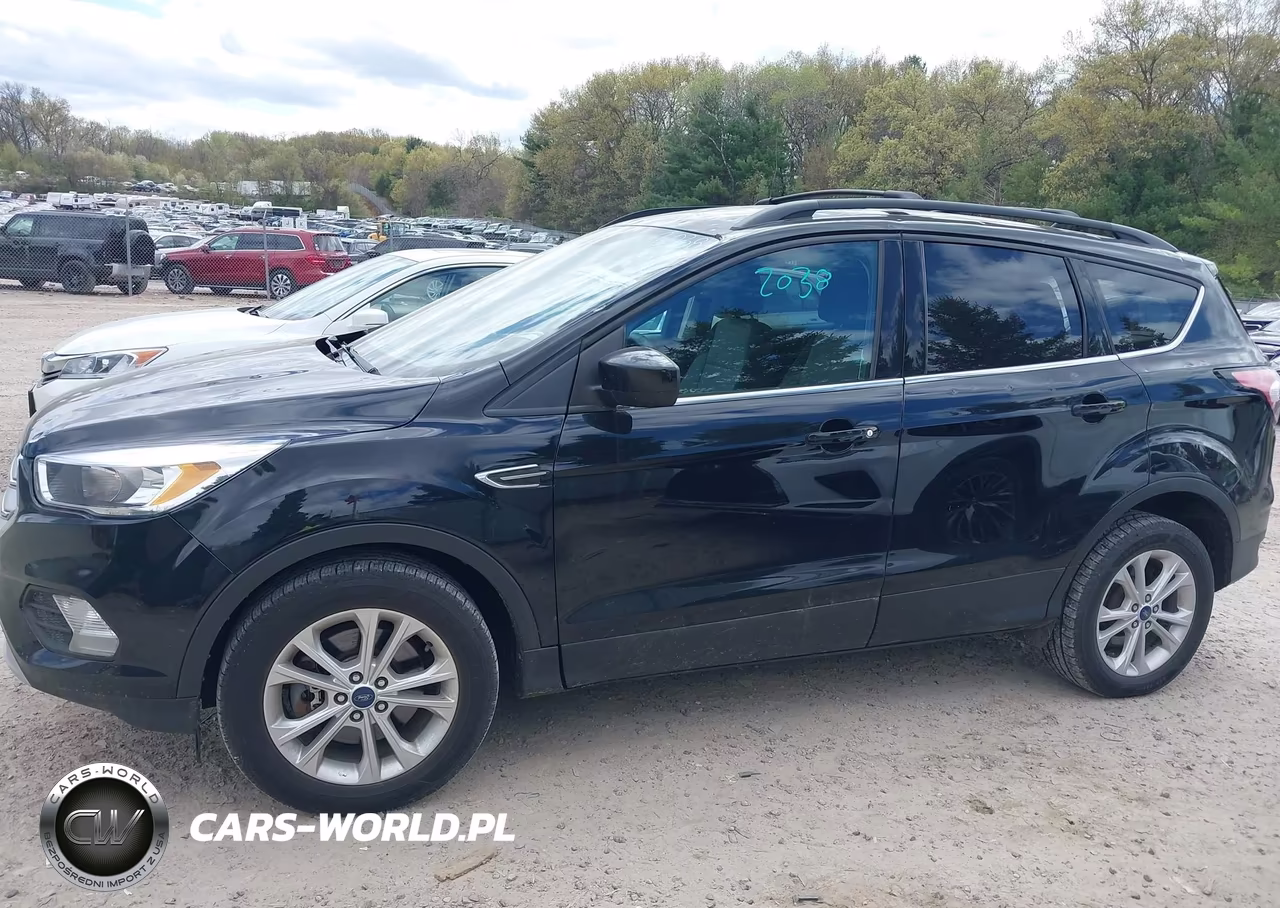 2017 Ford Escape Se VIN:1FMCU9G99HUC29447 - 14