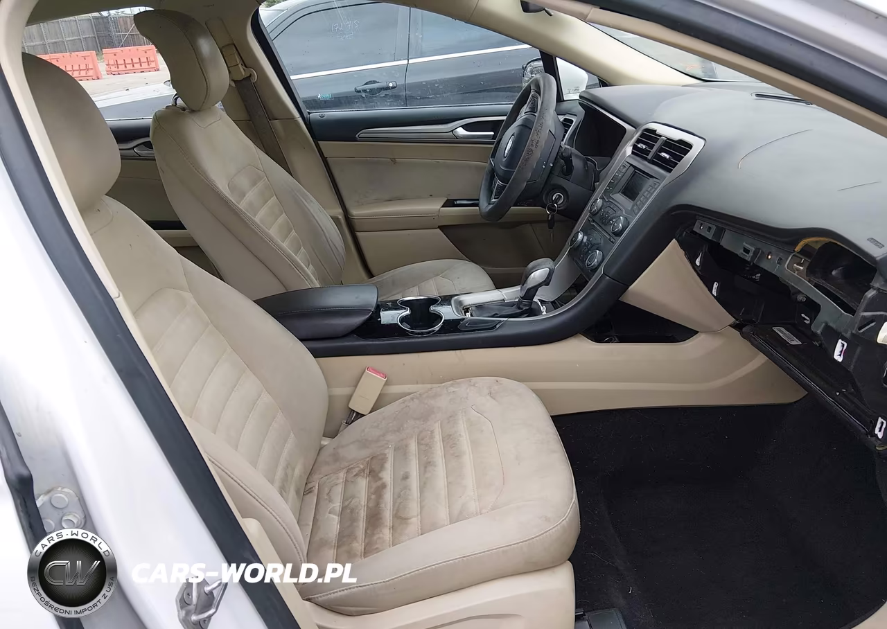 2014 Ford Fusion Se VIN:3FA6P0H71ER243143 - 5