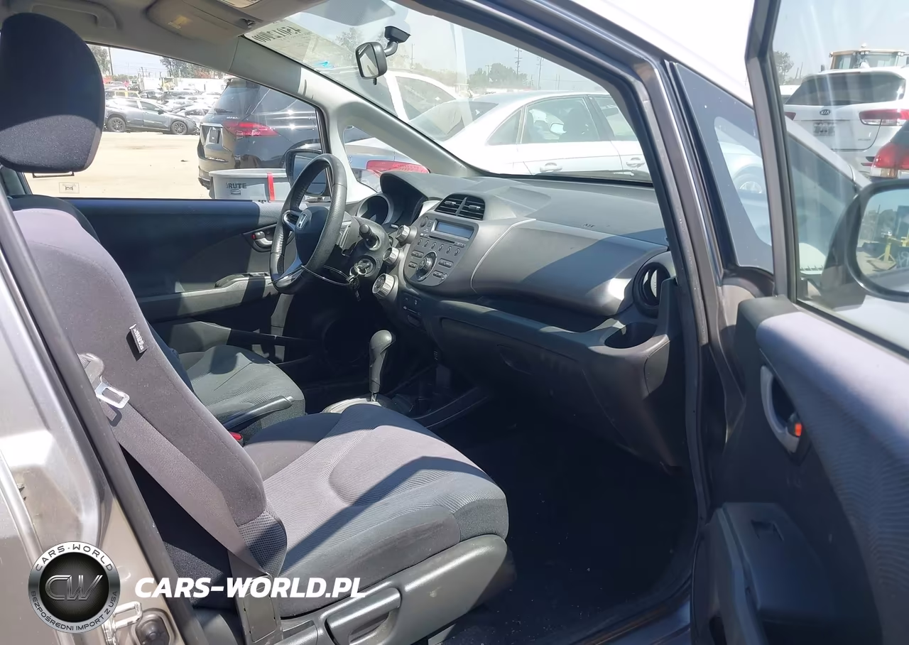 2009 Honda Fit Sport VIN:JHMGE88499S072093 - 5