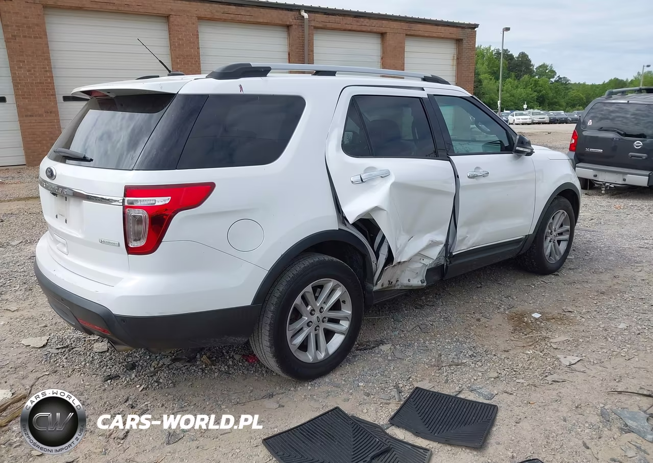 2013 Ford Explorer Xlt VIN:1FM5K7D99DGC45552 - 4