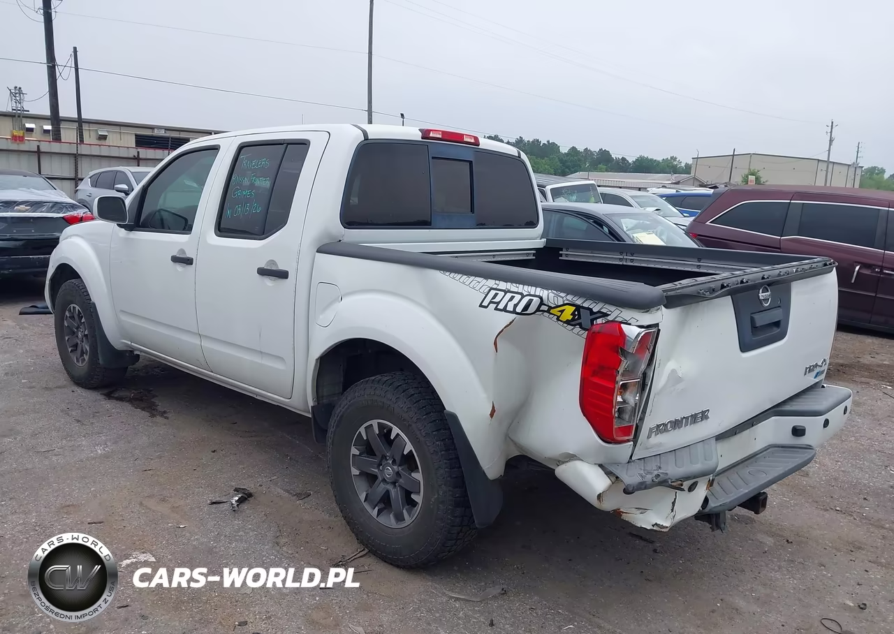 2018 Nissan Frontier Pro-4X VIN:1N6DD0EV8JN773455 - 3