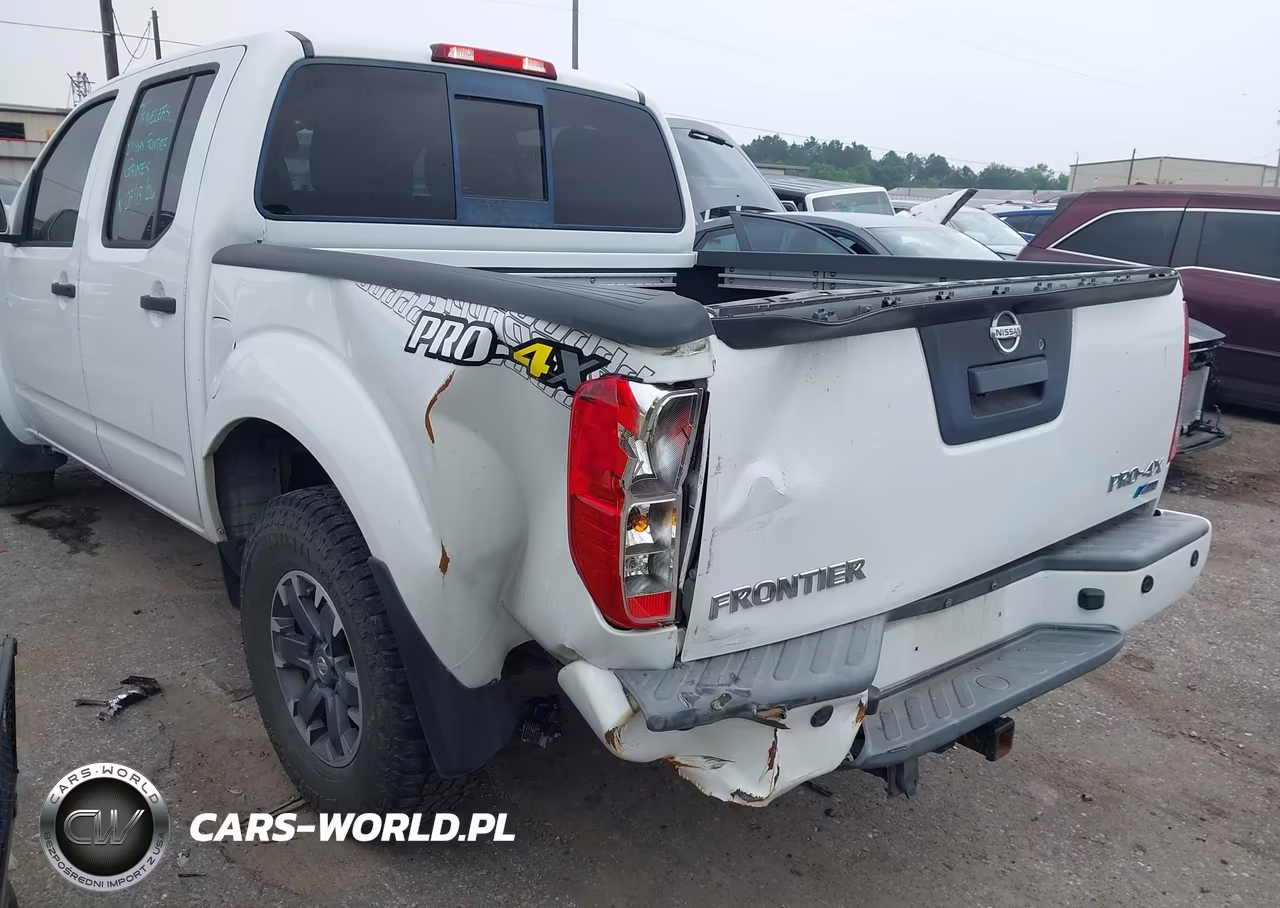 2018 Nissan Frontier Pro-4X VIN:1N6DD0EV8JN773455 - 6