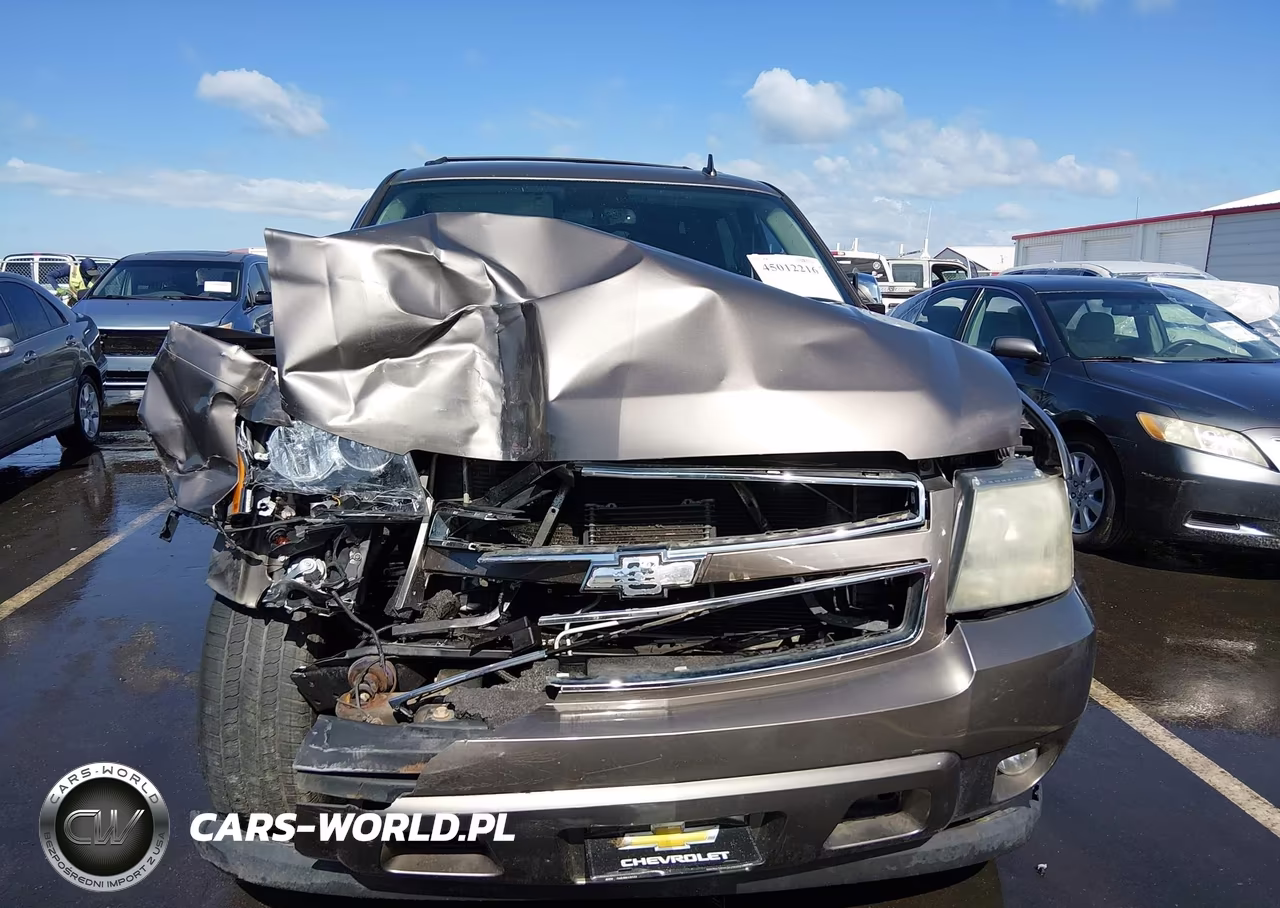 2011 Chevrolet Tahoe Ls VIN:1GNSCAE0XBR381344 - 13