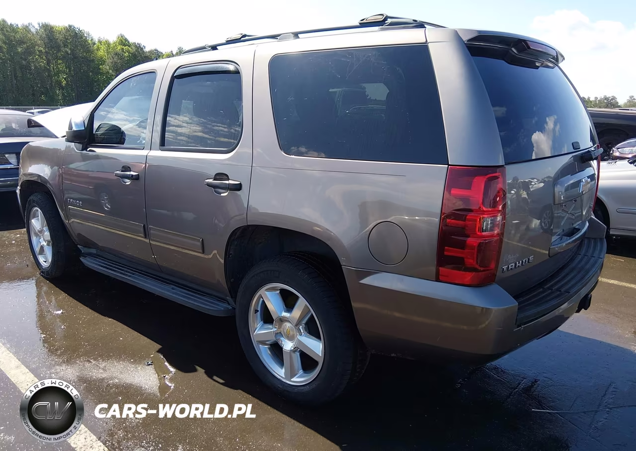 2011 Chevrolet Tahoe Ls VIN:1GNSCAE0XBR381344 - 3